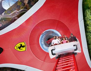 family on rollercoaster ferrari world