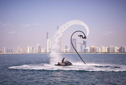 corniche abu dhabi flyboard