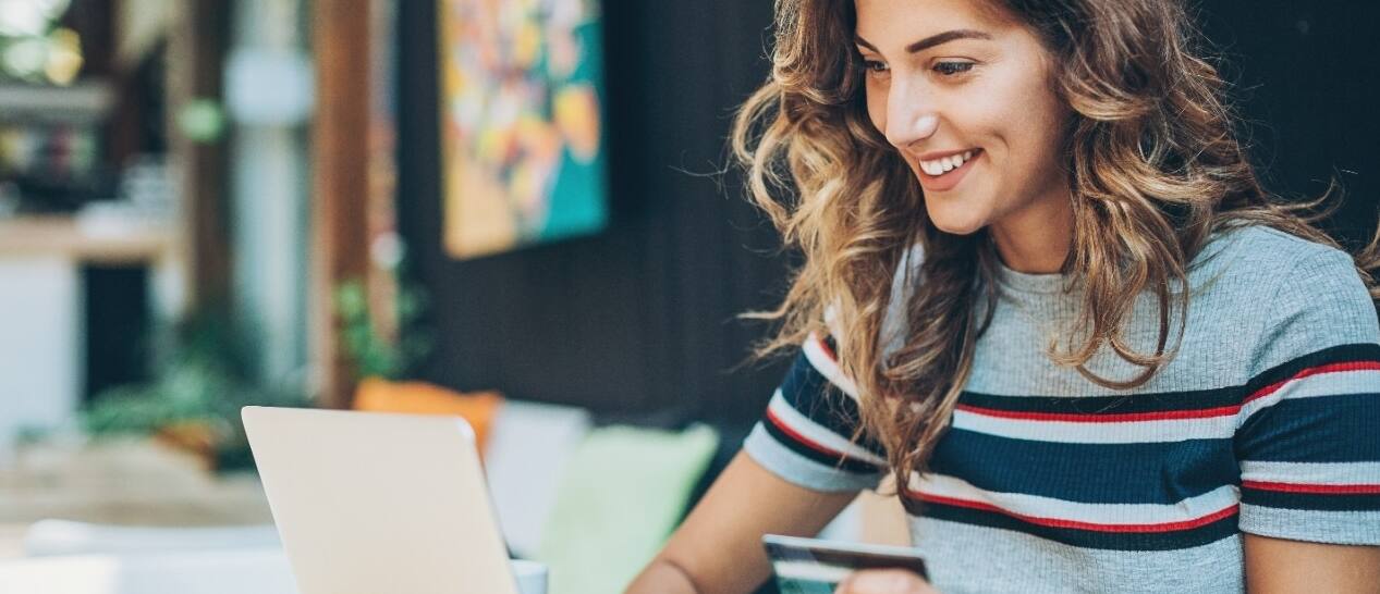 Lady with laptop